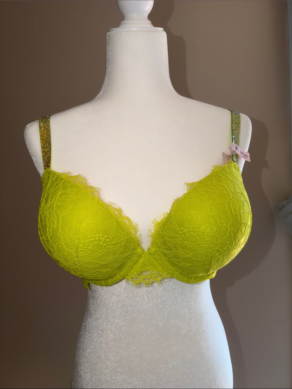Victoria's Secret Neon Lime Lace Plunge Bra